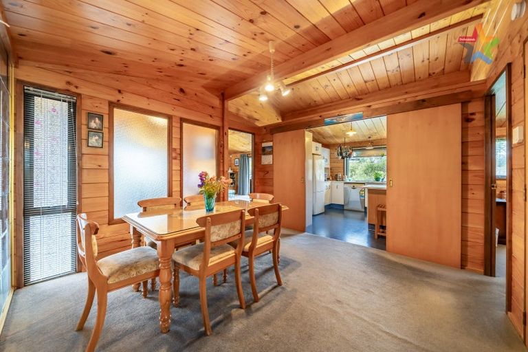 Photo of property in 3 Seymour Grove, Kingsley Heights, Upper Hutt, 5018