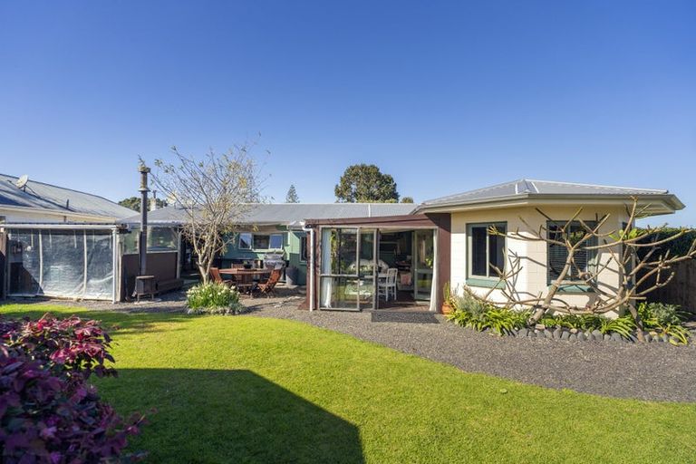Photo of property in 77 Catherine Crescent, Whitianga, 3510