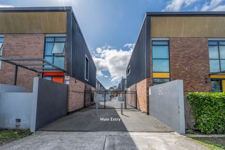 Photo of property in 10/182 Flat Bush School Road, Flat Bush, Auckland, 2019