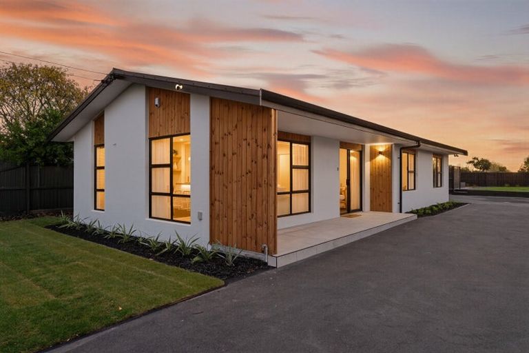 Photo of property in 75 Englefield Road, Northwood, Christchurch, 8051