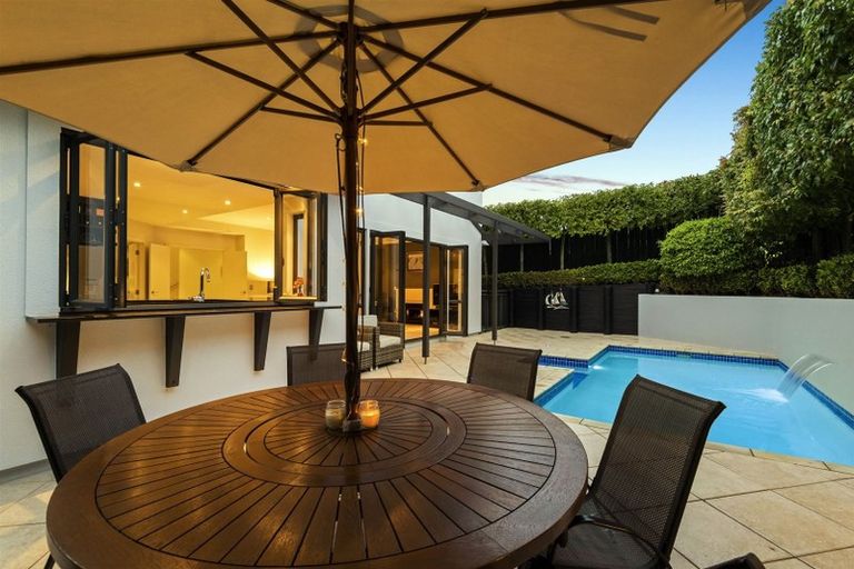 Photo of property in 25a Hastings Road, Mairangi Bay, Auckland, 0630