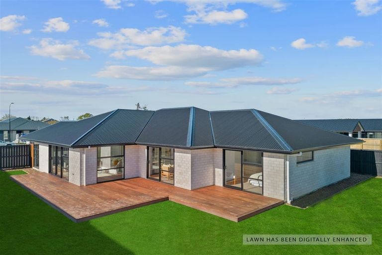 Photo of property in 21 Huntaway Lane, Dunsandel, 7682