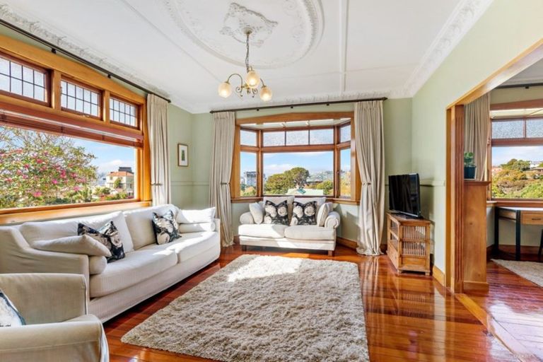 Photo of property in 20 Barton Terrace, Thorndon, Wellington, 6011