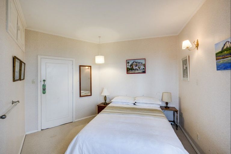 Photo of property in 130 Thompson Road, Bluff Hill, Napier, 4110