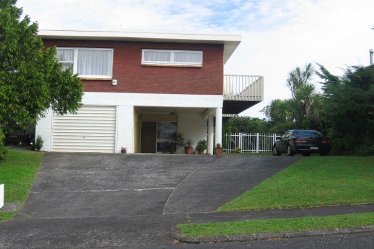 Photo of property in 6 Treeway, Sunnyhills, Auckland, 2010