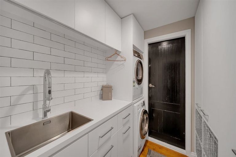 Photo of property in 100 Idris Road, Bryndwr, Christchurch, 8052