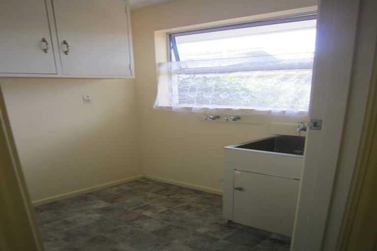 Photo of property in 2/9 Archdall Place, Avonhead, Christchurch, 8042