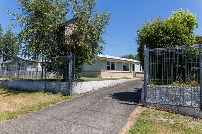 Photo of property in 65 Cole Street, Dannevirke, 4930