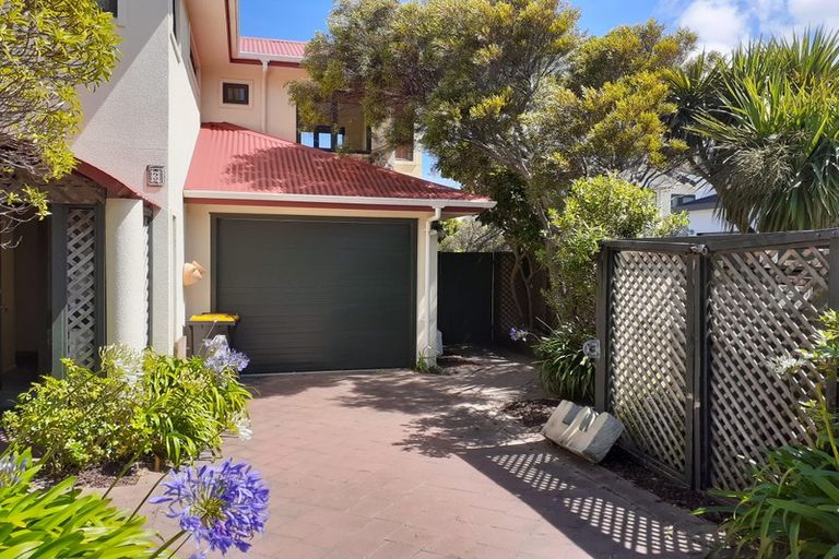 Photo of property in 3 Birkhall Grove, Strathmore Park, Wellington, 6022