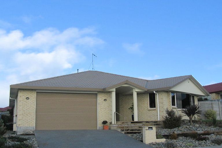 Photo of property in 15 Millennium Hill, Paraparaumu, 5032