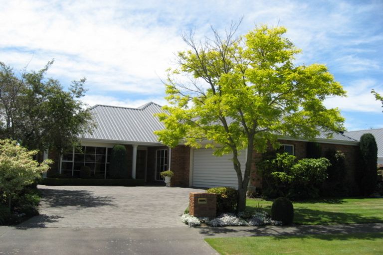 Photo of property in 5 Wardour Mews, Avonhead, Christchurch, 8042