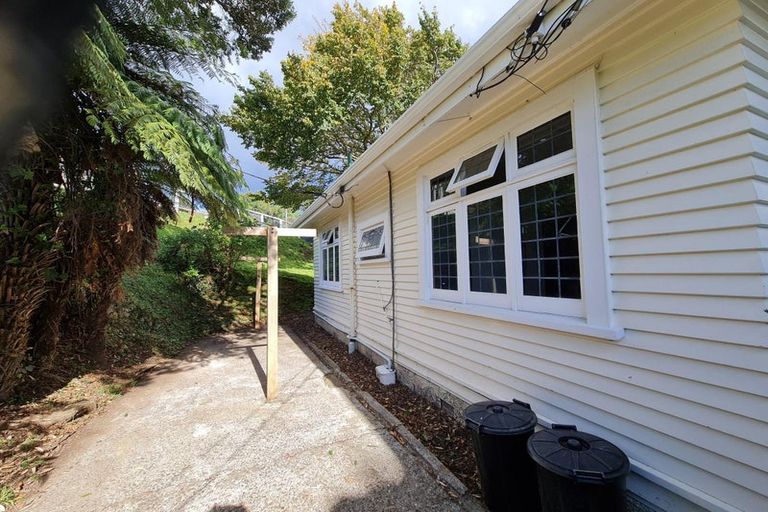 Photo of property in 100 Nairn Street, Mount Cook, Wellington, 6011
