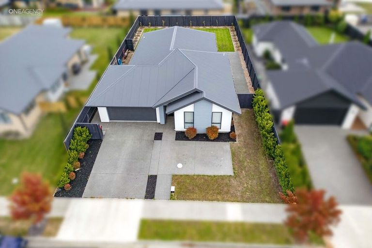 Photo of property in 83 Sutherland Drive, Kaiapoi, 7630