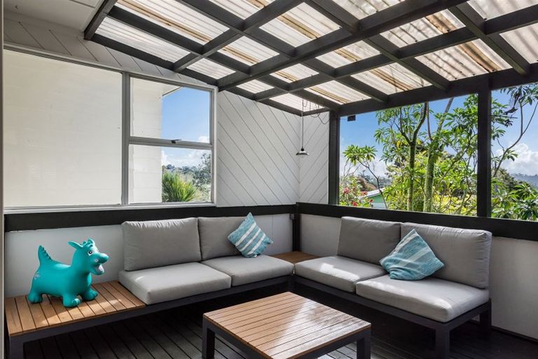 Photo of property in 52 Kia Ora Road, Beach Haven, Auckland, 0626