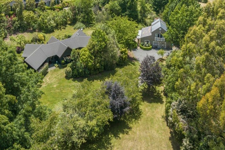 Photo of property in 208 Mapara Road, Acacia Bay, Taupo, 3385