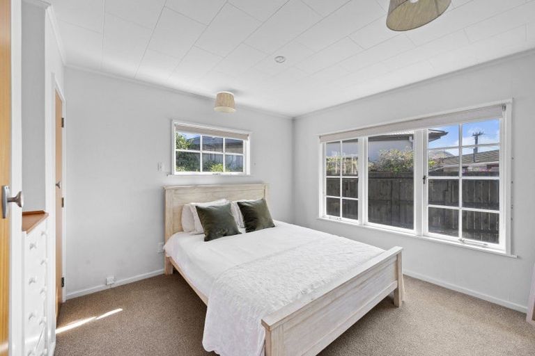 Photo of property in 13a Upham Crescent, Taradale, Napier, 4112
