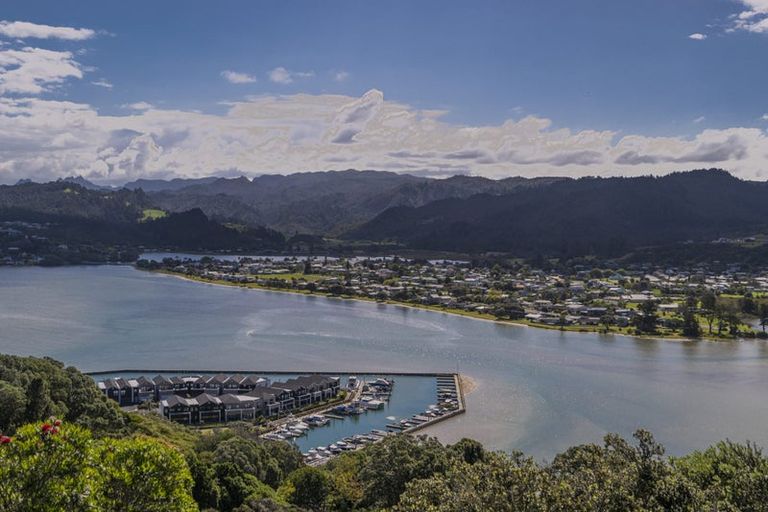 Photo of property in 44 Motuhoa Road, Tairua, 3508
