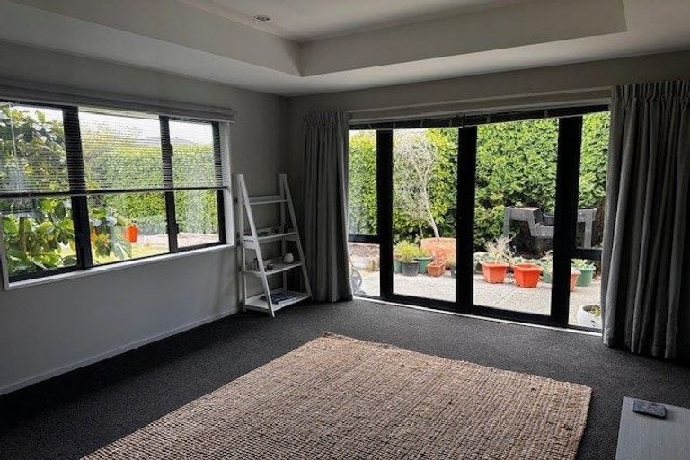 Photo of property in 106 Shillingford Boulevard, Rolleston, 7615