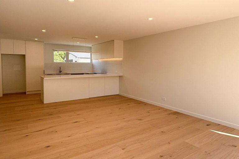 Photo of property in 2/14 Nayland Street, Sumner, Christchurch, 8081