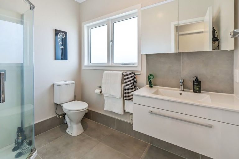 Photo of property in 35 Ridge Road, Howick, Auckland, 2014