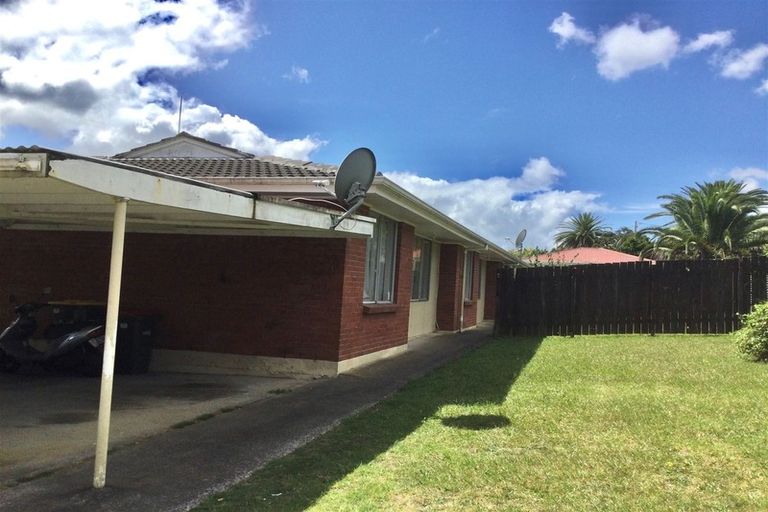 Photo of property in 1/73 Seabrook Avenue, New Lynn, Auckland, 0600