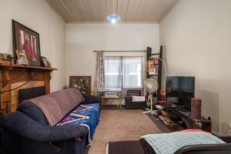 Photo of property in 28 Ormond Road, Whataupoko, Gisborne, 4010