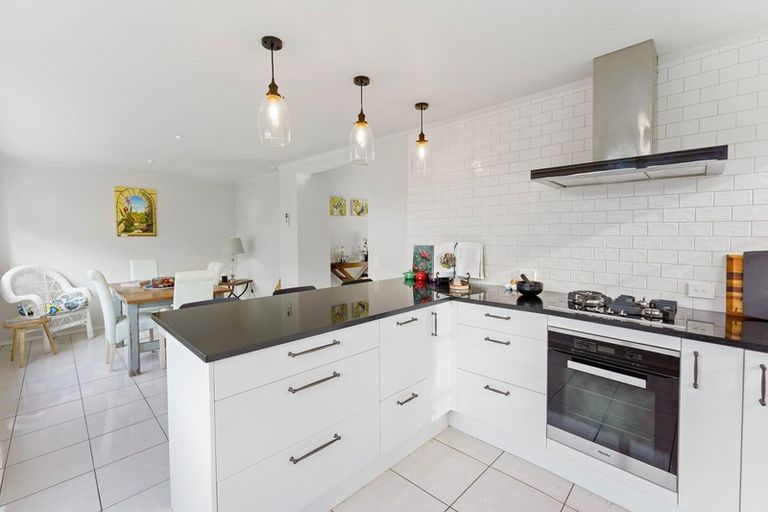 Photo of property in 56b Rahui Road, Otaki, 5512