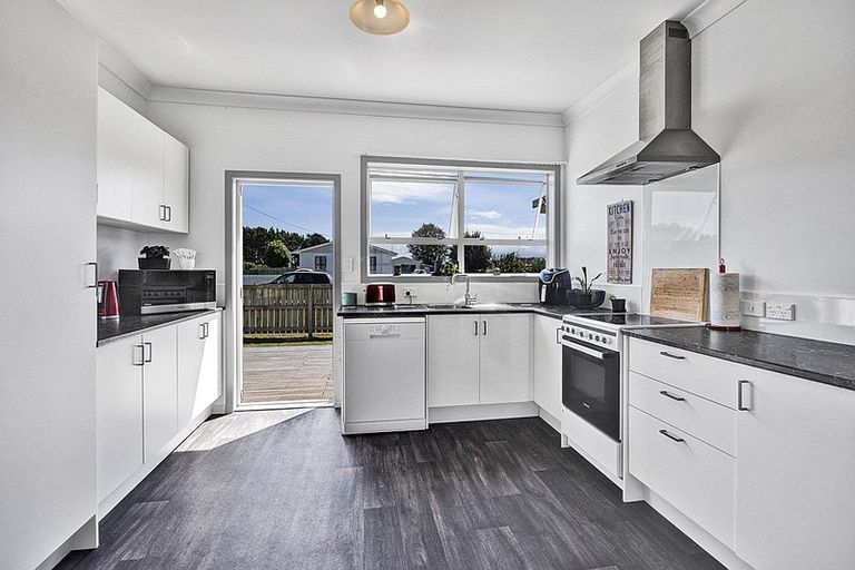 Photo of property in 42 Atkinson Street, Normanby, Hawera, 4614