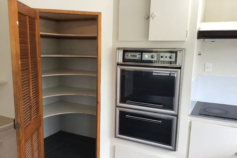 Photo of property in 17 Third Avenue, Avenues, Whangarei, 0110