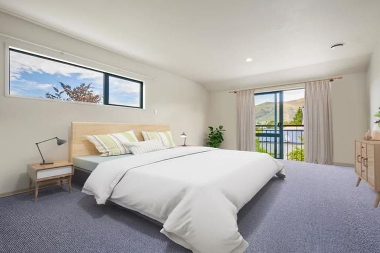 Photo of property in 7 Totara Terrace, Wanaka, 9305