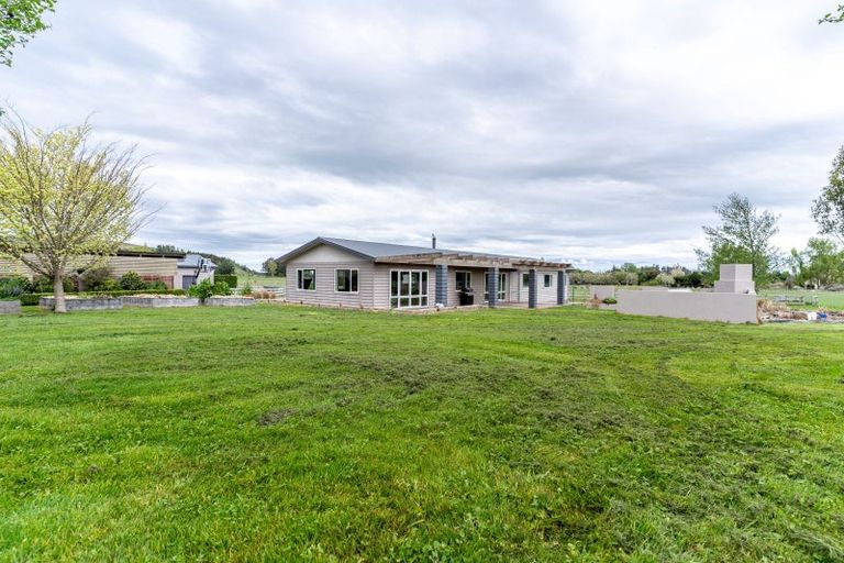 Photo of property in 99 Centre Bush Otapiri Road, Centre Bush, Winton, 9782