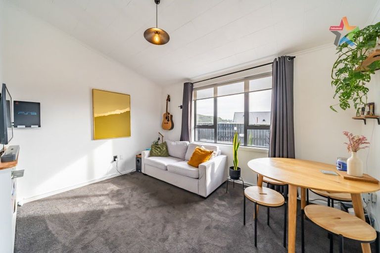 Photo of property in 85b Wilkie Crescent, Naenae, Lower Hutt, 5011