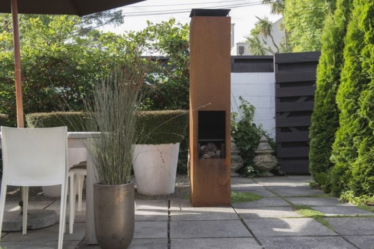 Photo of property in 16 Office Road, Merivale, Christchurch, 8014