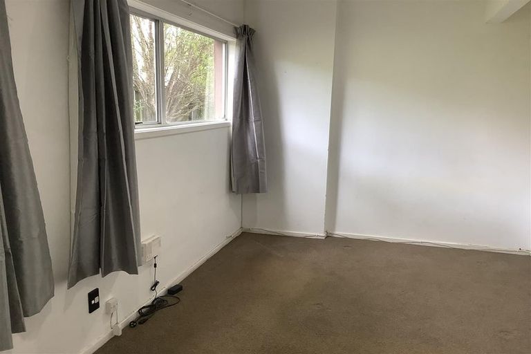 Photo of property in 23 Flaxdale Street, Birkdale, Auckland, 0626