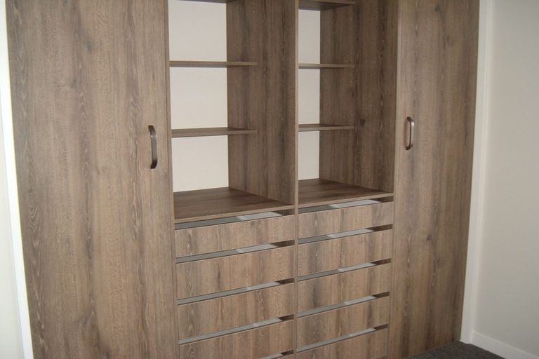 Photo of property in 1 Mataki Way, Glen Eden, Auckland, 0602