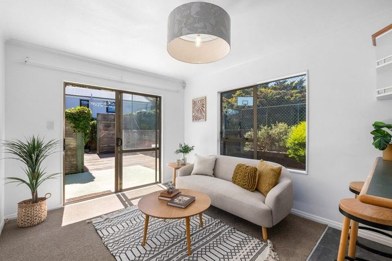 Photo of property in 46 David Crescent, Karori, Wellington, 6012