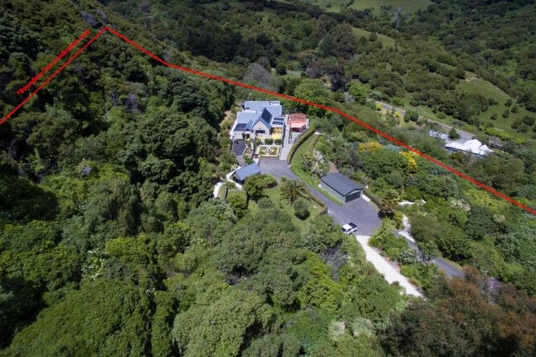 Photo of property in 10 Purple Peak Road, Akaroa, 7581