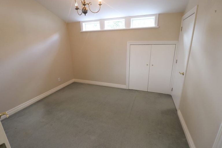 Photo of property in 104 Kitchener Road, Milford, Auckland, 0620