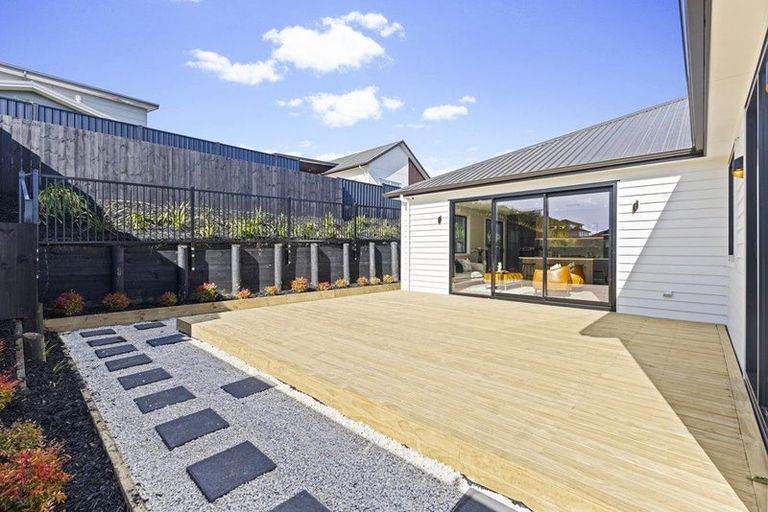 Photo of property in 61 Muster Road, Pukekohe, 2120