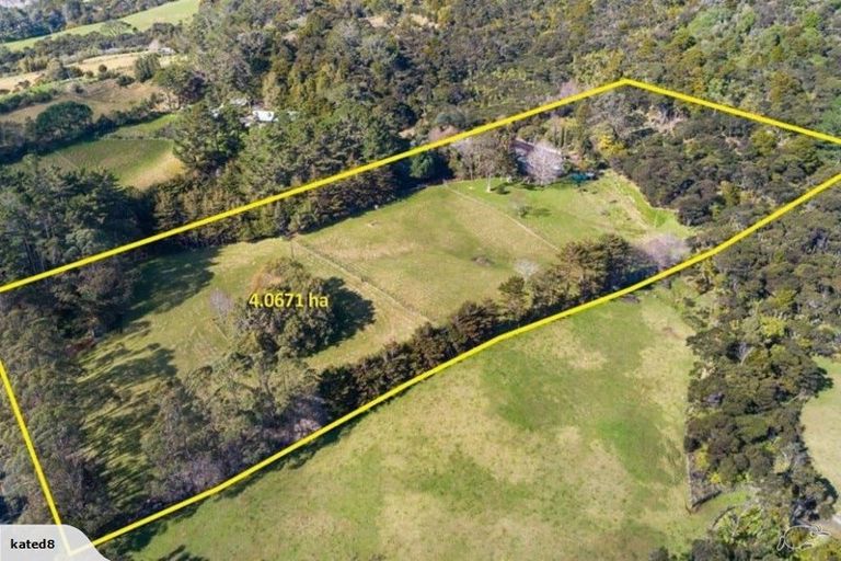 Photo of property in 118 Bethells Road, Waitakere, Henderson, 0781