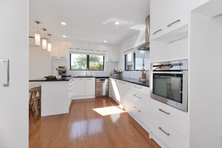 Photo of property in 25 Coates Road, Cockle Bay, Auckland, 2014