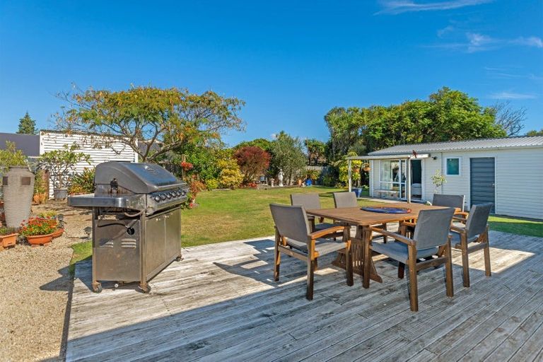 Photo of property in 100 Awapuni Road, Awapuni, Gisborne, 4010