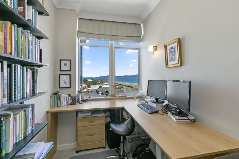 Photo of property in Rona House, 33 Rimu Street, Eastbourne, Lower Hutt, 5013