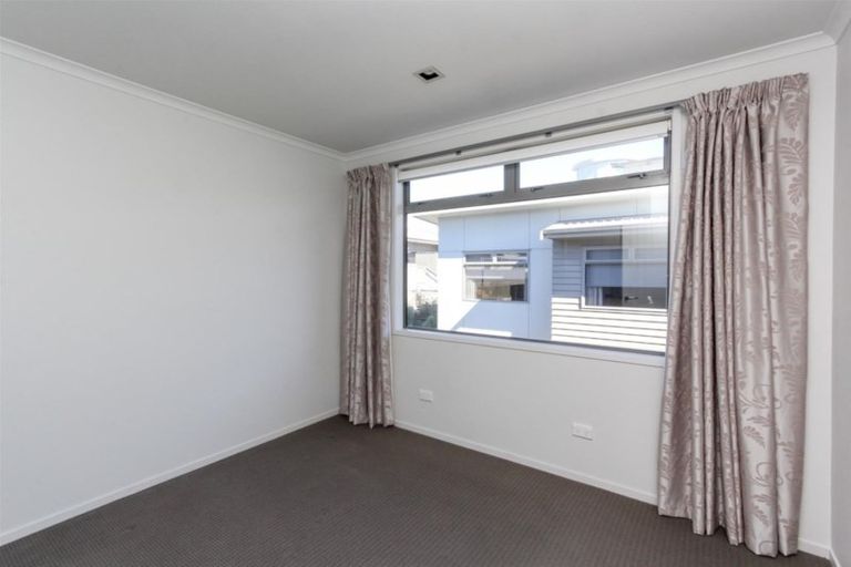 Photo of property in 16 Buller Street, New Plymouth, 4310