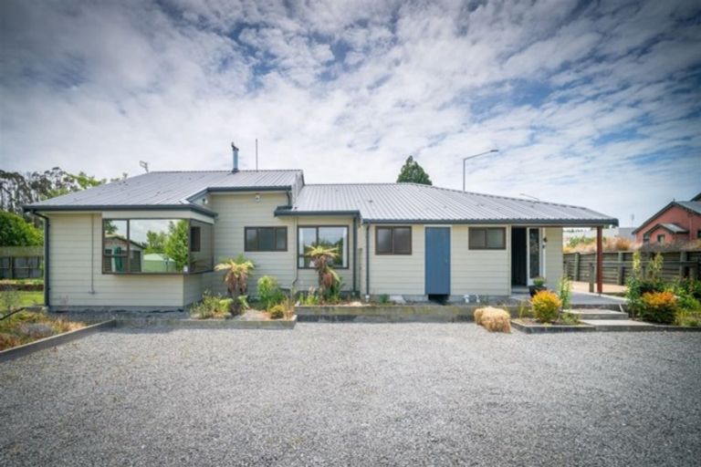 Photo of property in 421 Marshland Road, Marshland, Christchurch, 8083