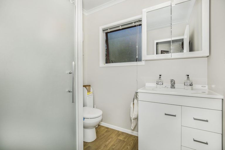 Photo of property in 16 Muirfield Street, Wattle Downs, Auckland, 2103