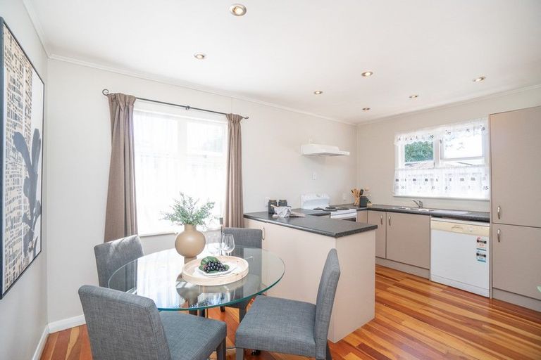 Photo of property in 104 Highbury Avenue, Highbury, Palmerston North, 4412