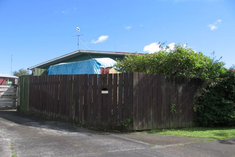 Photo of property in 10 Alabaster Drive, Papatoetoe, Auckland, 2025