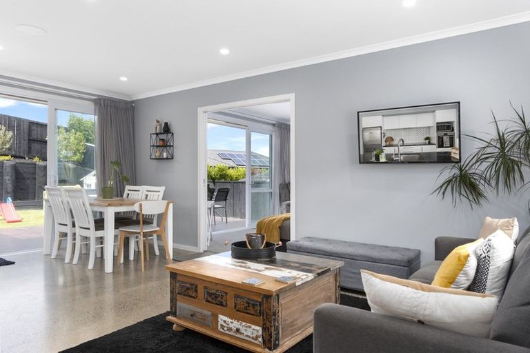 Photo of property in 17 Ballintoy Park Drive, Welcome Bay, Tauranga, 3175