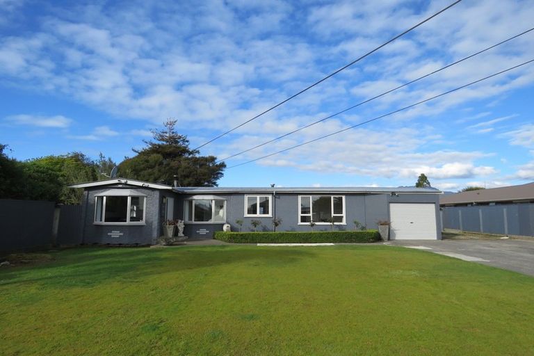 Photo of property in 115 Russell Street, Westport, 7825